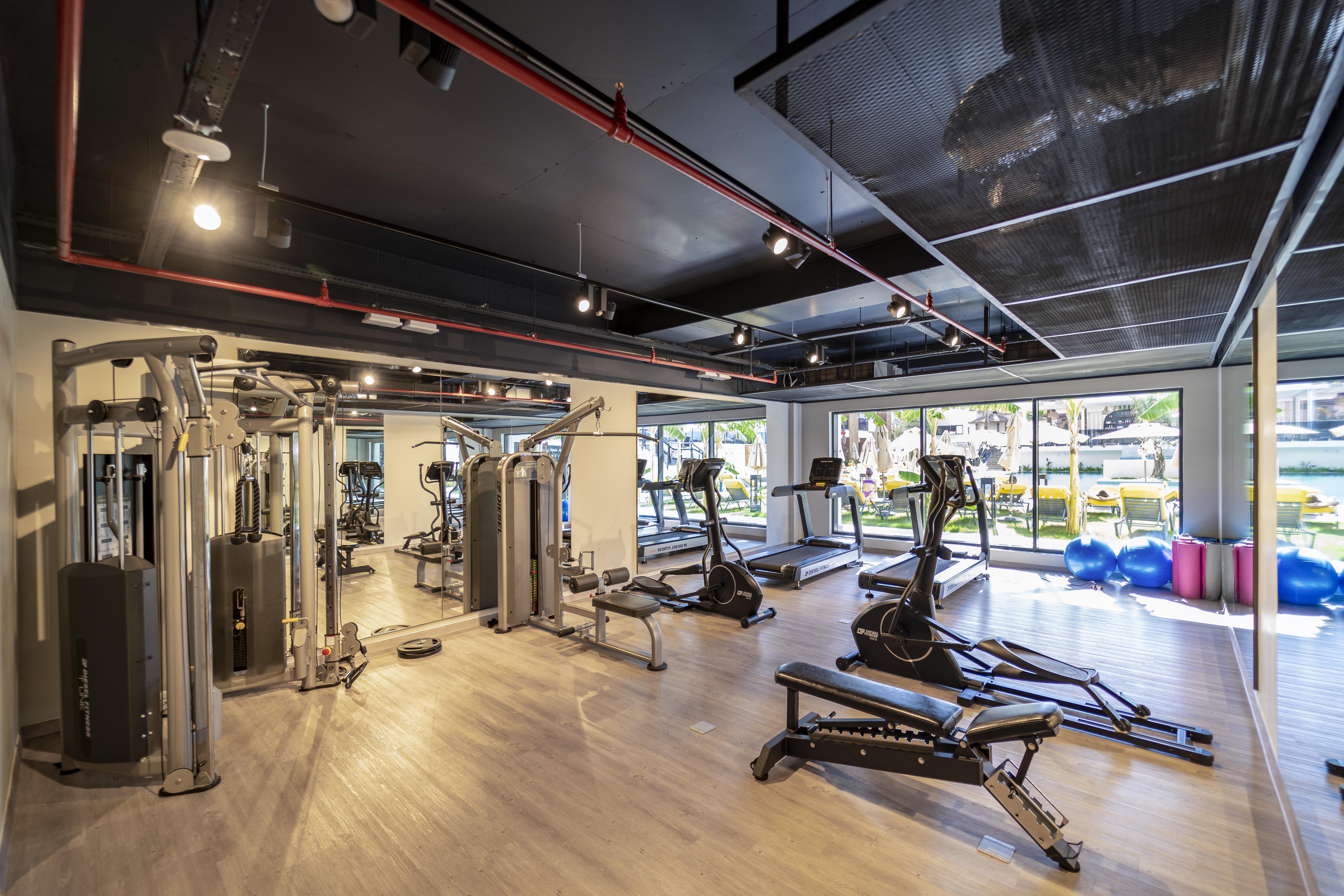 Sundia Exclusive By Liberty Fethiye Adults Only Hotel Exterior foto The gym at the hotel